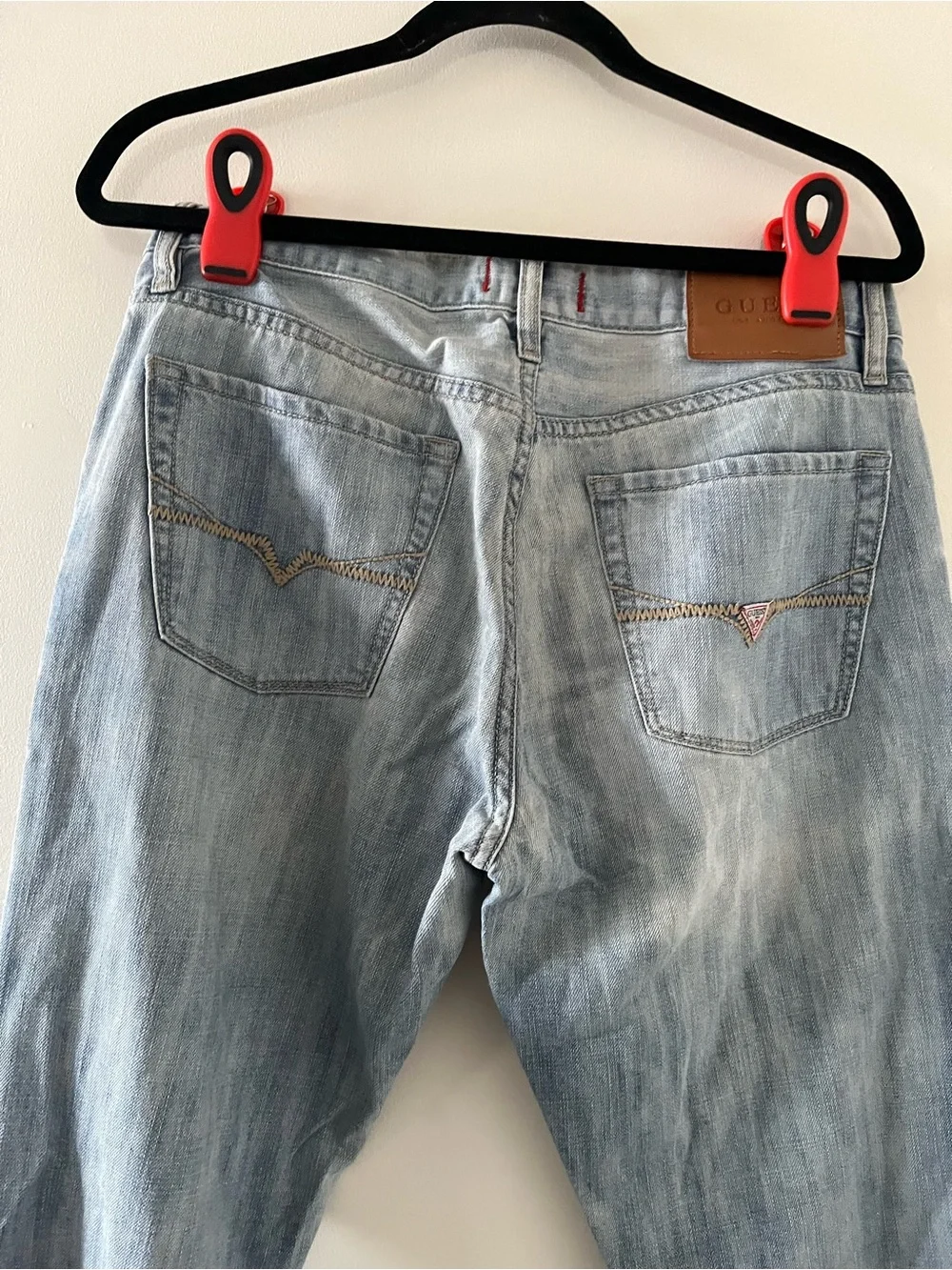 Guess Men's Light Wash Blue Slim Straight Jeans 32 X 30 Vintage Inspired 90s